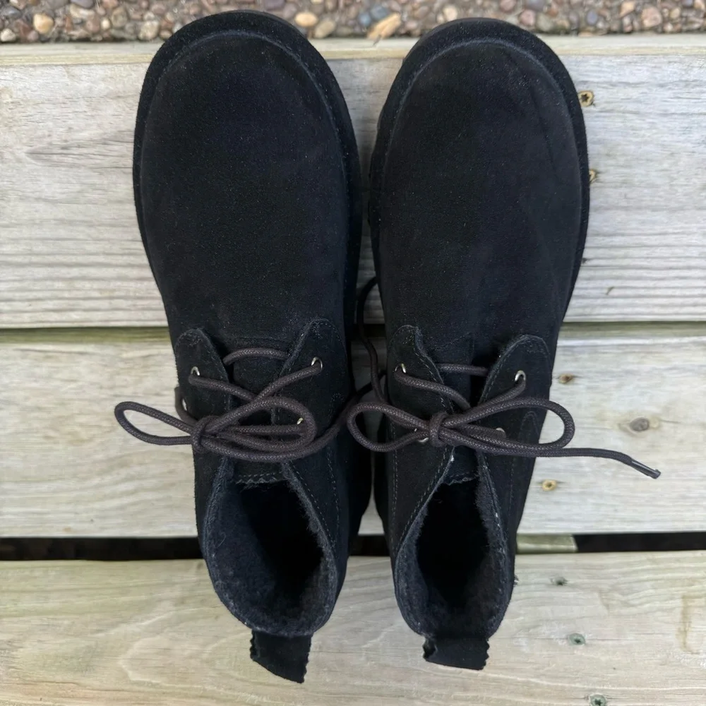Bearpaw Suede Skye Chukka Boots Black Wool Fur Lined Lace Up Flats